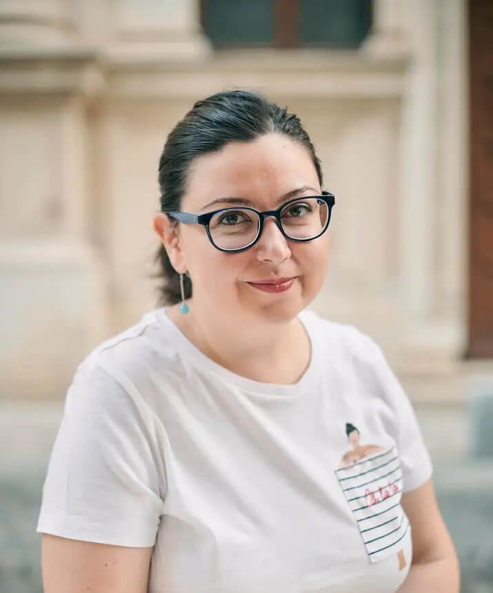 Daniela Vechiu, Corporate Fundraiser (1)